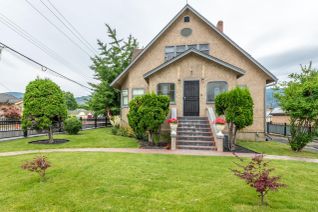 Detached House for Sale, 597 Winnipeg Street, Penticton, BC