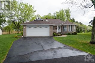 Bungalow for Sale, 256 Wellington Street E, Cornwall, ON