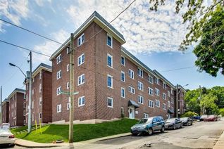Apartment for Sale, 21 Mountwood Ave #6, Hamilton, ON
