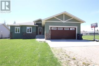 Bungalow for Sale, 206 2nd Street S, Waldheim, SK