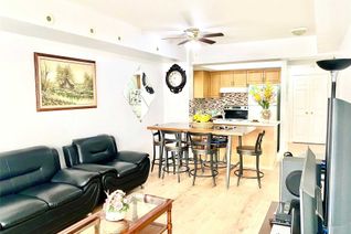 Townhouse for Sale, 3043 Finch Ave W #2025, Toronto, ON