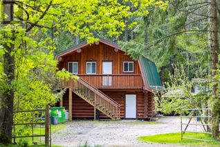 Log Home/Cabin for Sale, 700 Fern Rd E, Qualicum Beach, BC