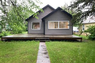 Property for Sale, 4716 50 Avenue, Sylvan Lake, AB Property for Sale, 4716 50 Avenue, Sylvan Lake, AB