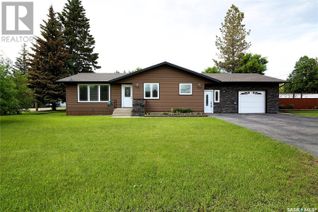 Bungalow for Sale, 1300 Grey Avenue, Grenfell, SK