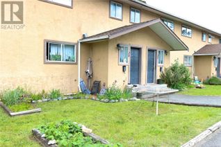 Townhouse for Sale, 6089 Truesdale St #20, Duncan, BC