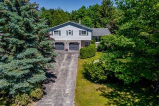 Sidesplit for Sale, 215 Mary Anne Dr, Barrie, ON