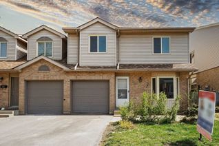 Townhouse for Sale, 90 Lawrence Ave #102, Orangeville, ON