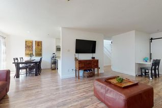 Townhouse for Sale, 2401 Mamquam Road #35, Squamish, BC Townhouse for Sale, 2401 Mamquam Road #35, Squamish, BC