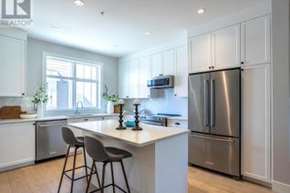 Townhouse for Sale, 10474 Resthaven Dr #3, Sidney, BC Townhouse for Sale, 10474 Resthaven Dr #3, Sidney, BC