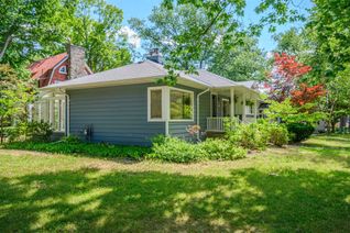 Bungalow for Rent, 374 Spruce St, Oakville, ON