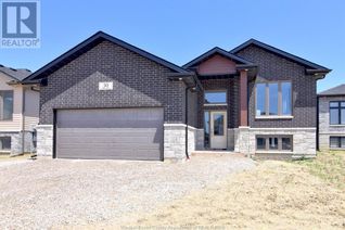 Raised Ranch-Style House for Sale, 30 Hawthorne Crescent, Tilbury, ON