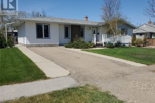 Bungalow for Sale, 222 1st Street W, Kyle, SK