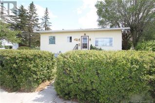 Bungalow for Sale, 714 1 Street Sw, Drumheller, AB