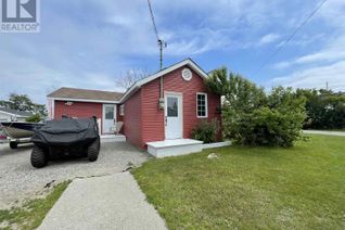 Bungalow for Sale, 5 Mckinley Ave, Wawa, ON