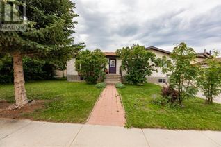 Detached House for Sale, 127 Sutherland Avenue, Hinton, AB