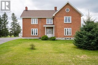 Detached House for Sale, 868 Pleasant Corners Road, Vankleek Hill, ON