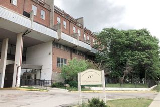 Townhouse for Sale, 10 Eddystone Ave #158, Toronto, ON