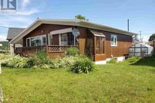 Bungalow for Sale, 73 Third Ave, Wawa, ON