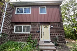 Townhouse for Sale, 121 University Ave E #103, Waterloo, ON