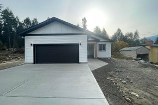 Ranch-Style House for Sale, 25 Franson Road, Christina Lake, BC
