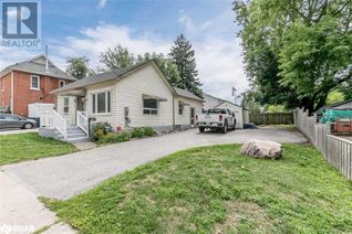 Detached House for Sale, 61 Victoria Street, Barrie, ON