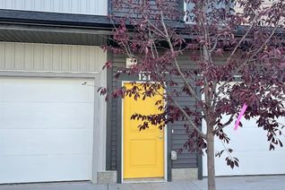 Townhouse for Sale, 301 Redstone Boulevard #121, Calgary, AB