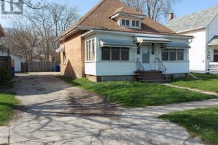 Bungalow for Sale, 81 Patteson Avenue, Chatham, ON