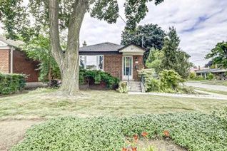 Detached House for Sale, 1 Helsby Cres, Toronto, ON