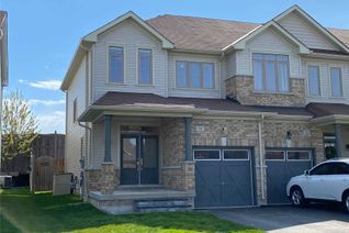 Freehold Townhouse for Rent, 58 Pearcey Cres, Barrie, ON
