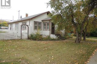 Bungalow for Sale, 10407 101 Street, Peace River, AB