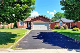 Bungalow for Rent, 102 Columbia Rd #Main, Barrie, ON