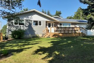 Bungalow for Sale, 3806 59 Street, Stettler, AB