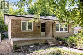 Bungalow for Rent, 968 Bridge #Upper, Windsor, ON Bungalow for Rent, 968 Bridge #Upper, Windsor, ON
