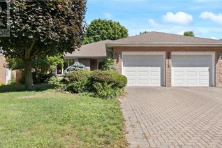Property for Sale, 42 Berkwood Place, Fonthill, ON Property for Sale, 42 Berkwood Place, Fonthill, ON