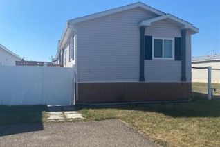 Property for Sale, 50 Meadowplace Crescent, Brooks, AB