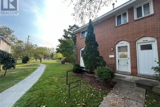 Condo Townhouse for Sale, 7863 Hawthorne, Windsor, ON