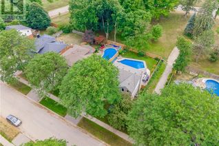 Property for Sale, 32 Shadybrook Crescent, Guelph, ON Property for Sale, 32 Shadybrook Crescent, Guelph, ON