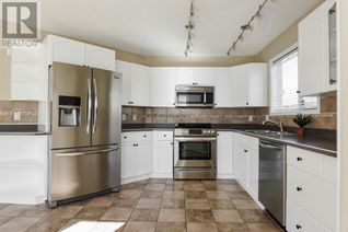 Property for Sale, 233 Diefenbaker Drive, Fort McMurray, AB Property for Sale, 233 Diefenbaker Drive, Fort McMurray, AB