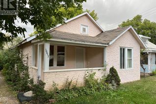 Property for Sale, 102 Street #10012, Peace River, AB Property for Sale, 102 Street #10012, Peace River, AB
