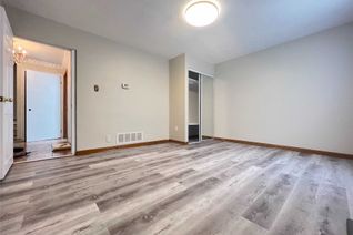Backsplit for Rent, 97 Reidmount Ave #Main, Toronto, ON Backsplit for Rent, 97 Reidmount Ave #Main, Toronto, ON