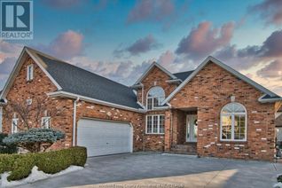 Bungalow for Rent, 823 Lake Shore Drive, Windsor, ON Bungalow for Rent, 823 Lake Shore Drive, Windsor, ON