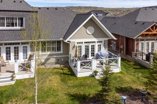Townhouse for Sale, 33 Riviera Way, Cochrane, AB