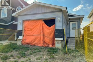 Property for Sale, 111 Airmont Court, Fort McMurray, AB Property for Sale, 111 Airmont Court, Fort McMurray, AB