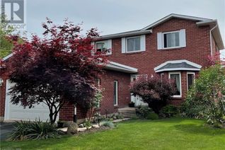 Detached House for Sale, 4535 St. Volodymyr Crescent, Beamsville, ON
