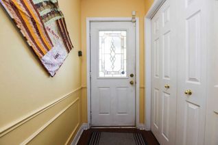 Backsplit for Sale, 818 Miriam Cres, Burlington, ON Backsplit for Sale, 818 Miriam Cres, Burlington, ON