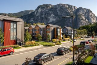 Townhouse for Sale, 38012 Keel Way, Squamish, BC