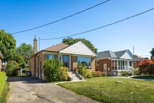 Detached House for Sale, 7 Rothwell Rd, Toronto, ON