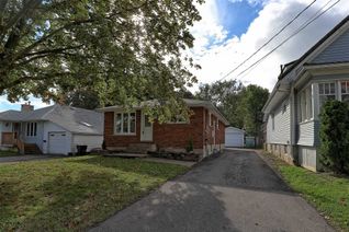 Detached House for Sale, 67 Elgin St, Kawartha Lakes, ON