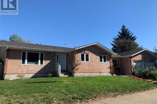 Bungalow for Sale, 4573 Price Avenue, Gull Lake, SK