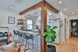 Bungalow for Rent, 1370 Woodbine Ave, Toronto, ON Bungalow for Rent, 1370 Woodbine Ave, Toronto, ON